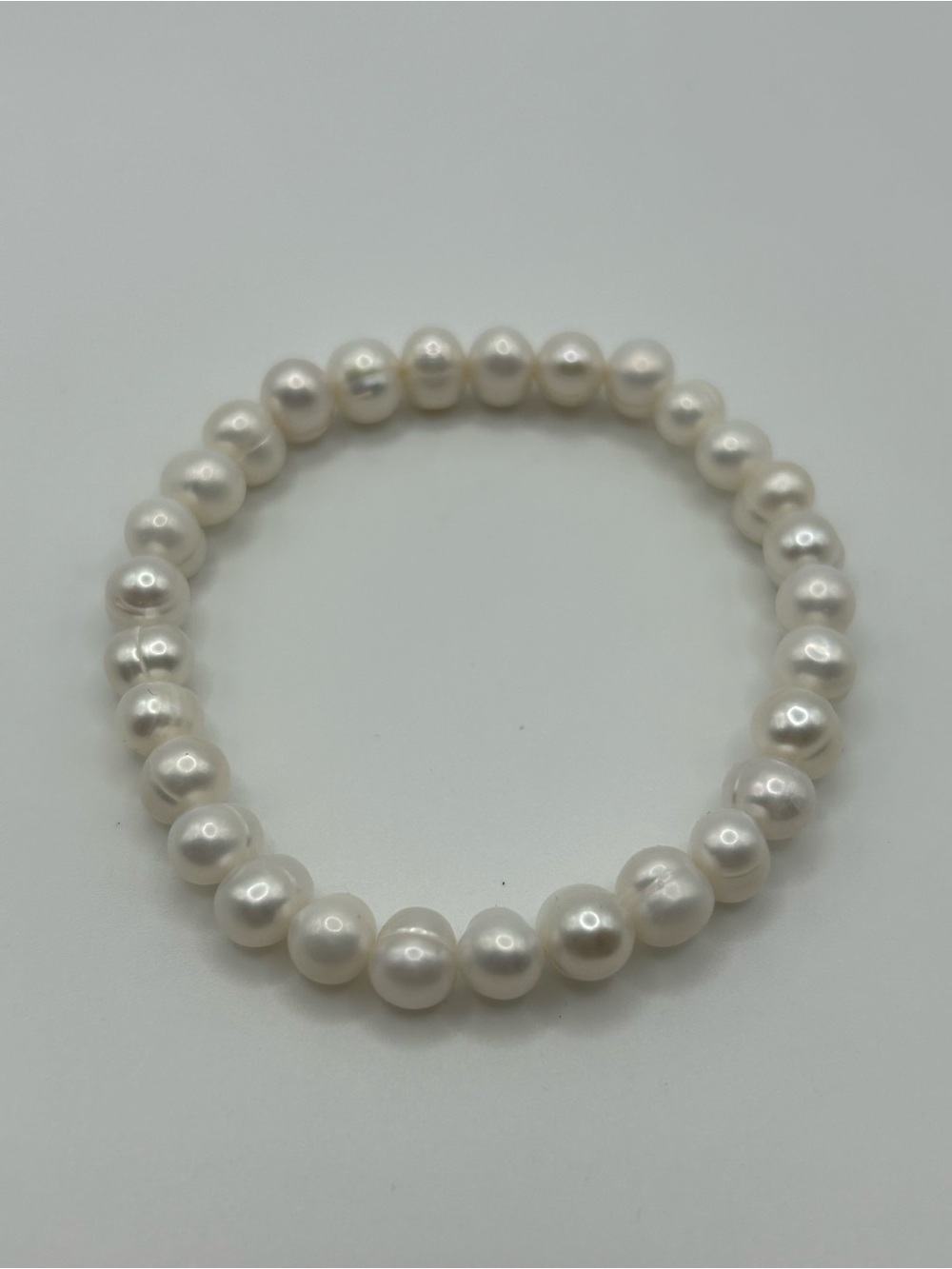 White 6-7mm freshwater pearl bracelet